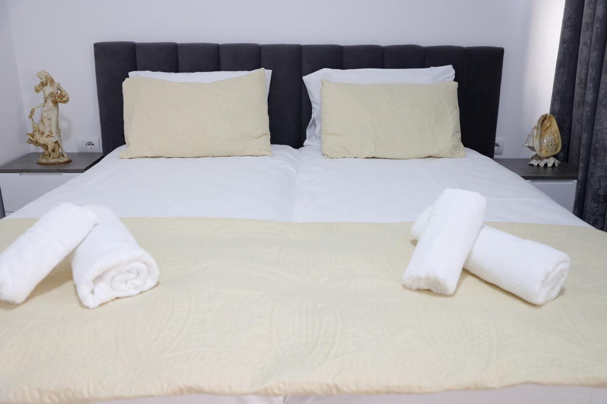 Alesio Guest House Круя Экстерьер фото